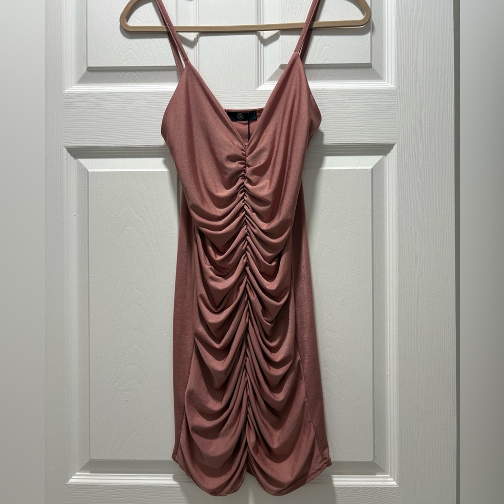 Missguided Pink Metallic Ruched Dress
Size US 6